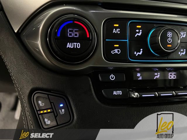 Used 2019 Chevrolet Suburban Premier AWD/4WD image 13