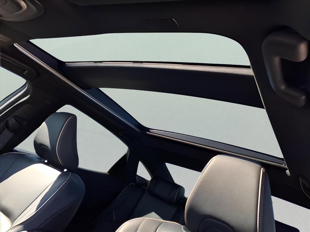 Used 2024 Toyota Crown Platinum image 11