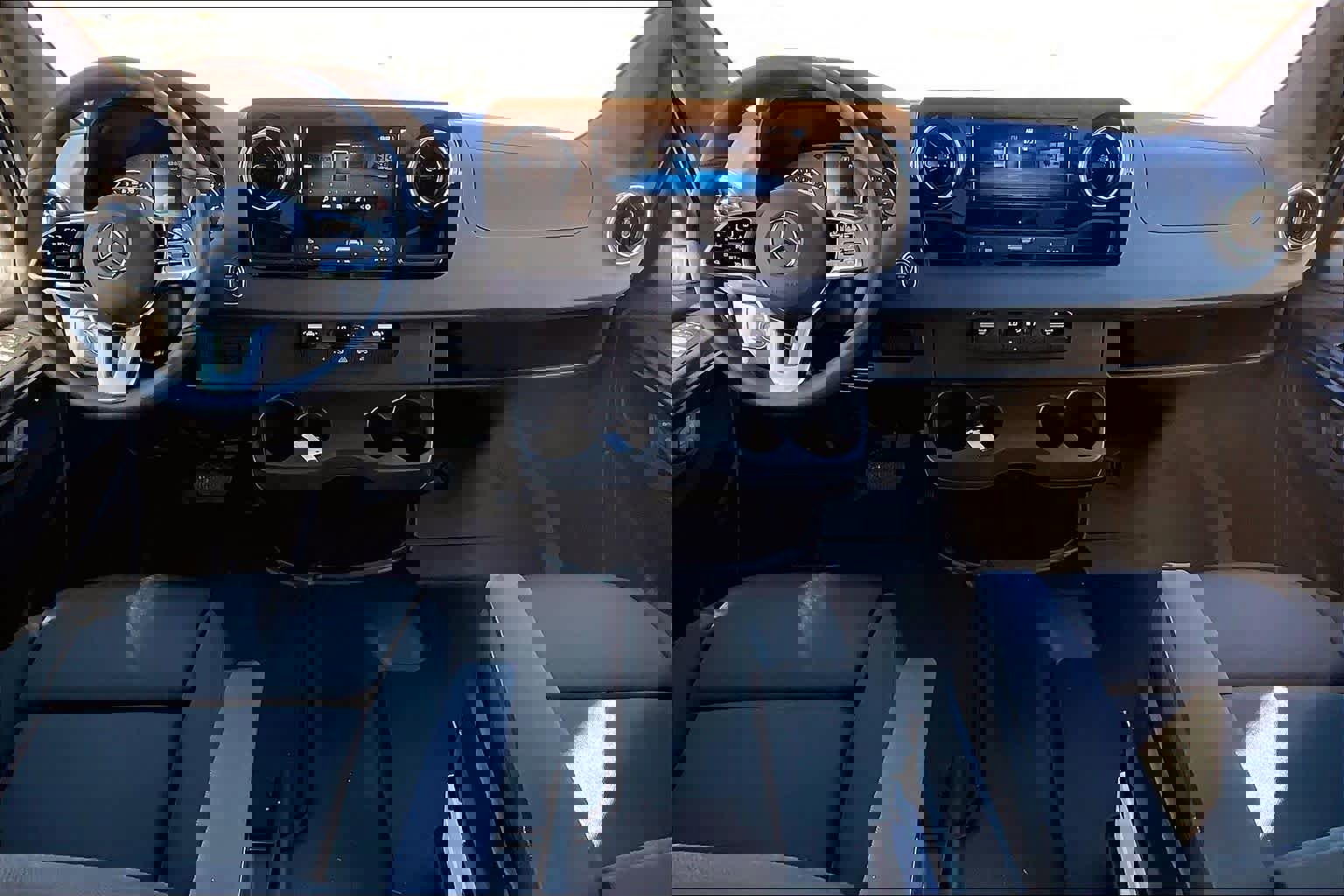 Used 2024 Mercedes-Benz Sprinter 2500 image 15