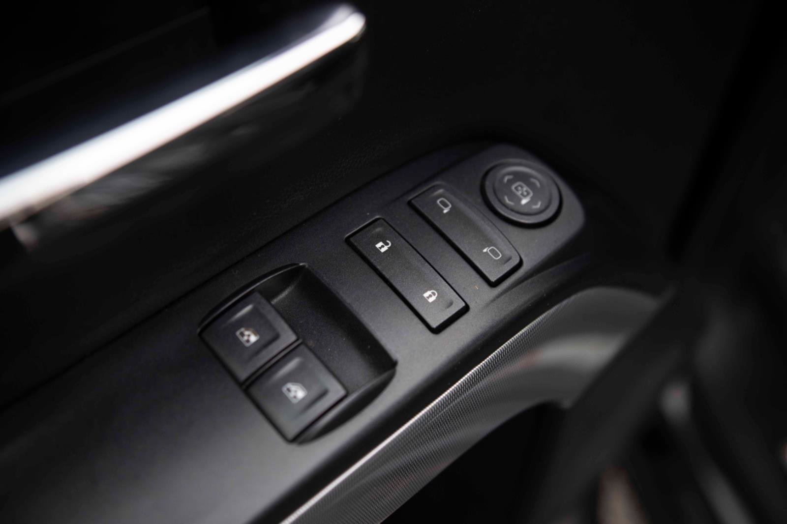 Used 2017 Chevrolet Silverado 1500 LT w/ Snow Plow Prep Package image 11