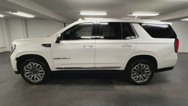 Certified 2023 GMC Yukon Denali Ultimate AWD/4WD image 5
