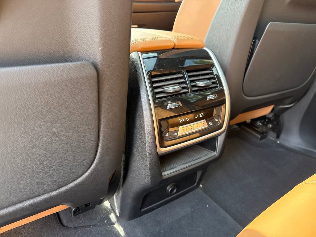 Used 2023 BMW X5 xDrive40i w/ M Sport Package image 23