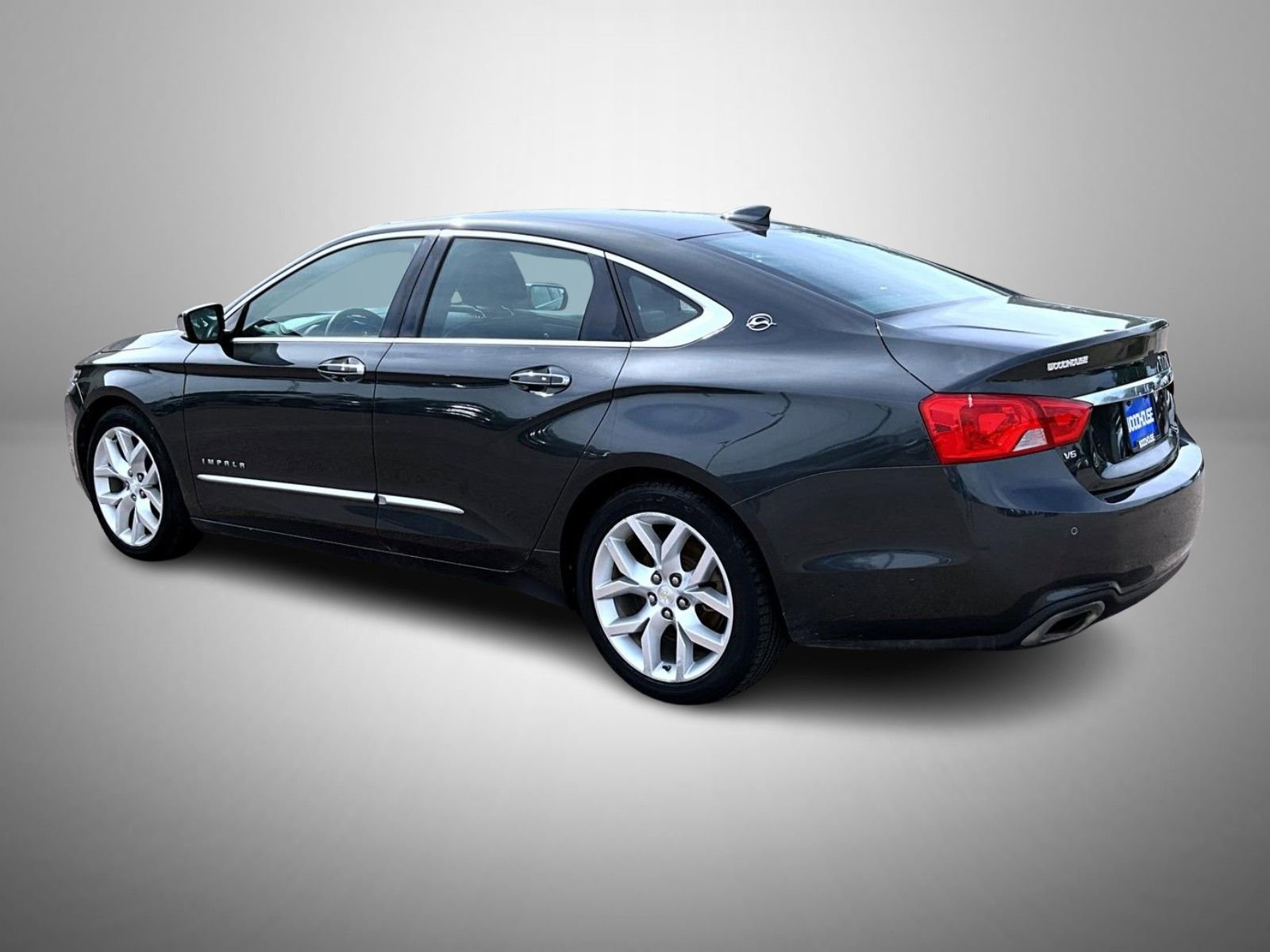 Used 2015 Chevrolet Impala LTZ FWD image 7