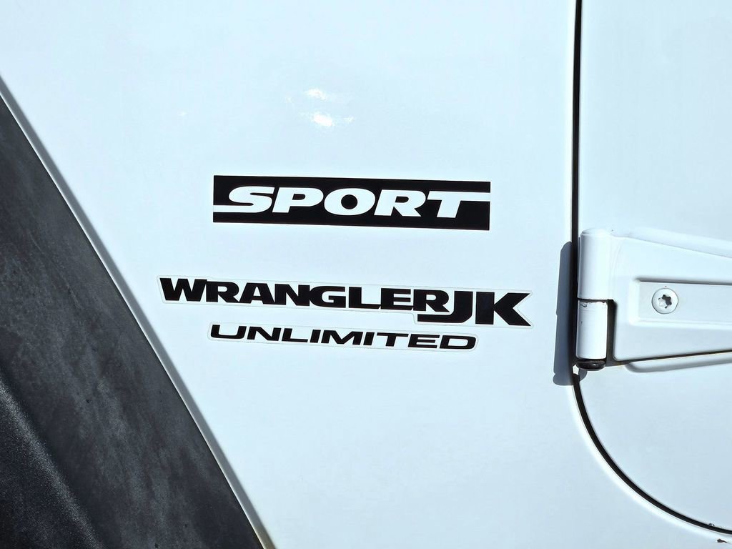 Used 2018 Jeep Wrangler Unlimited Sport S image 9
