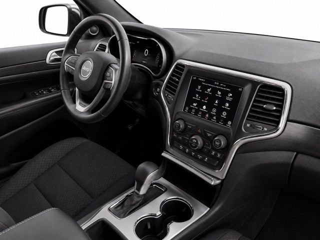 Used 2018 Jeep Grand Cherokee Laredo AWD/4WD image 26