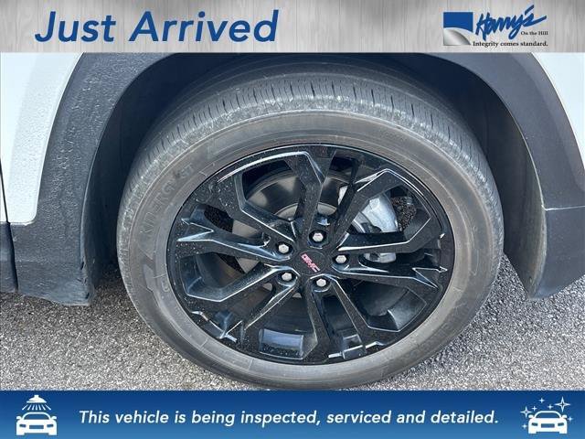 Used 2022 GMC Terrain SLT w/ Elevation Edition AWD/4WD image 4