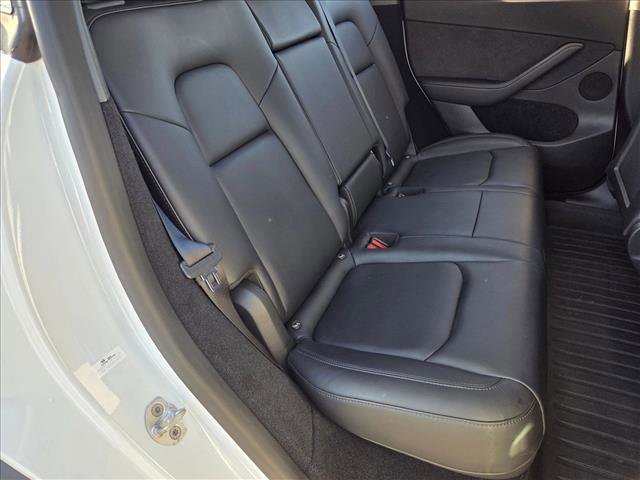 Used 2023 Tesla Model Y Performance image 19