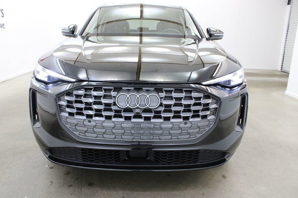 Certified 2025 Audi Q5 Premium w/ Convenience Package image 7