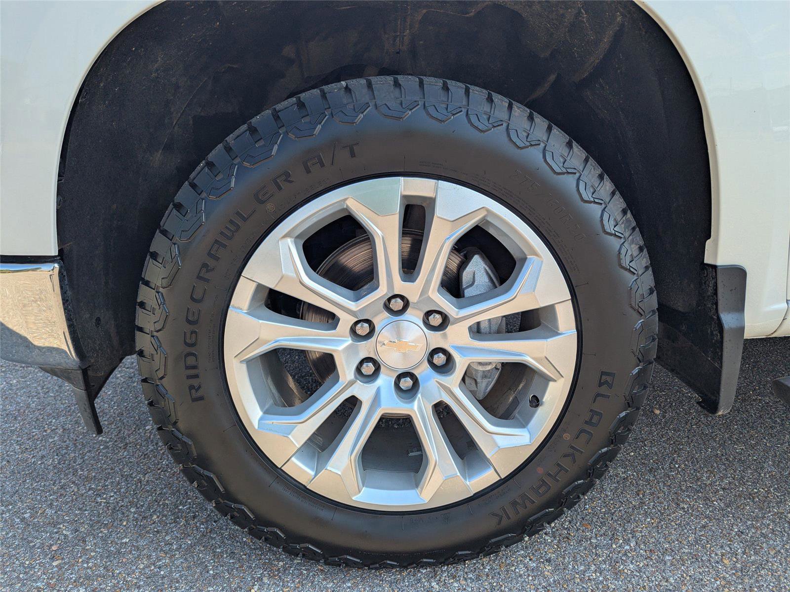 Used 2024 Chevrolet Silverado 1500 LTZ w/ LTZ Convenience Package II image 10