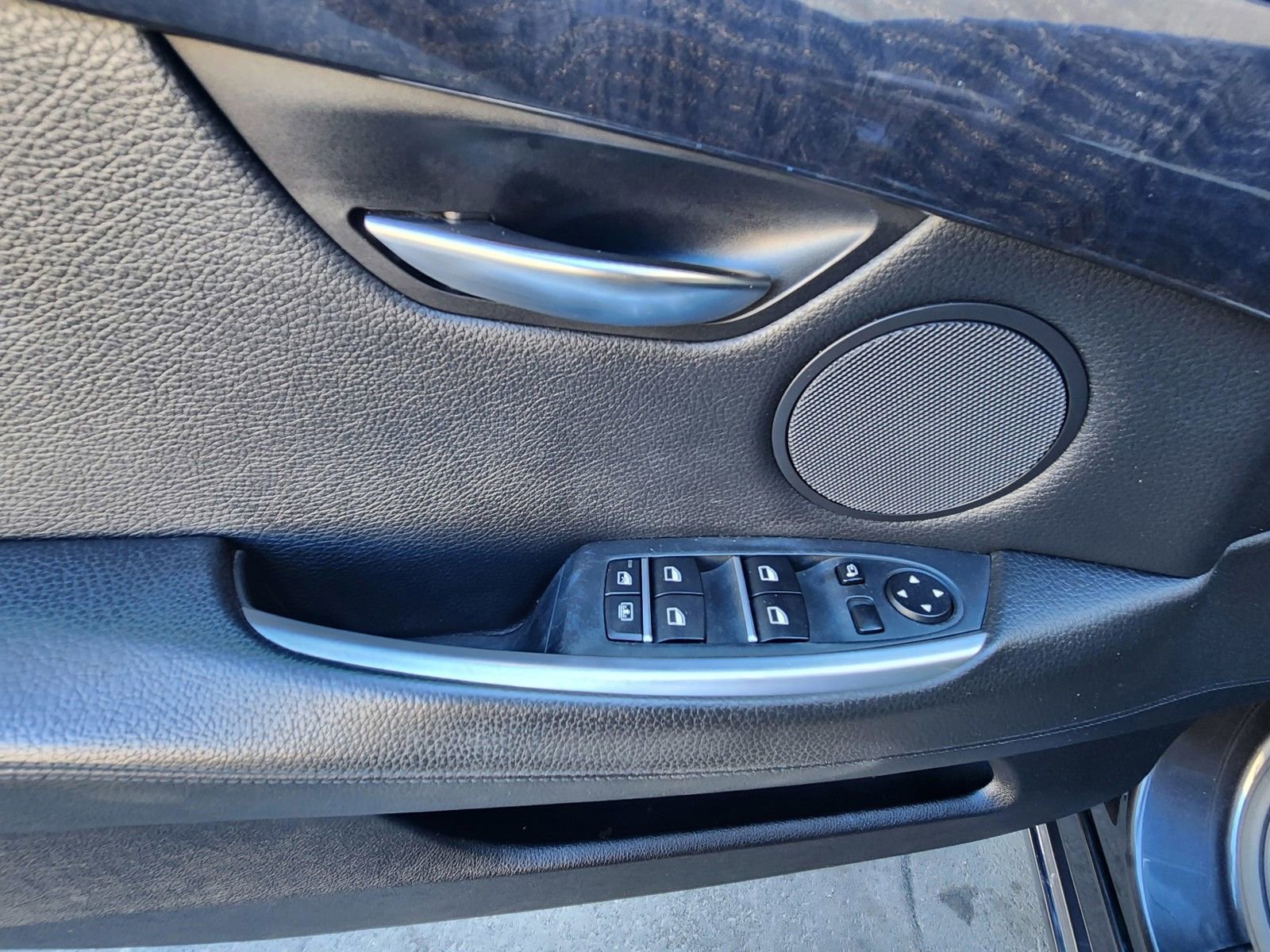 Used 2011 BMW 550i Gran Turismo image 33