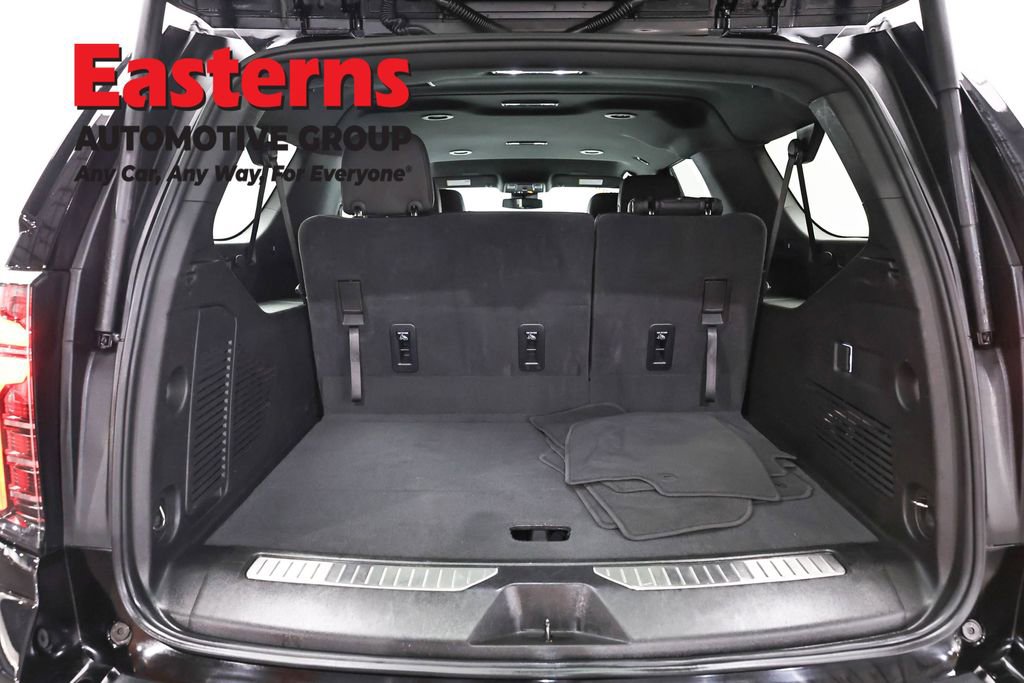 Used 2025 Chevrolet Suburban Z71 AWD/4WD image 9
