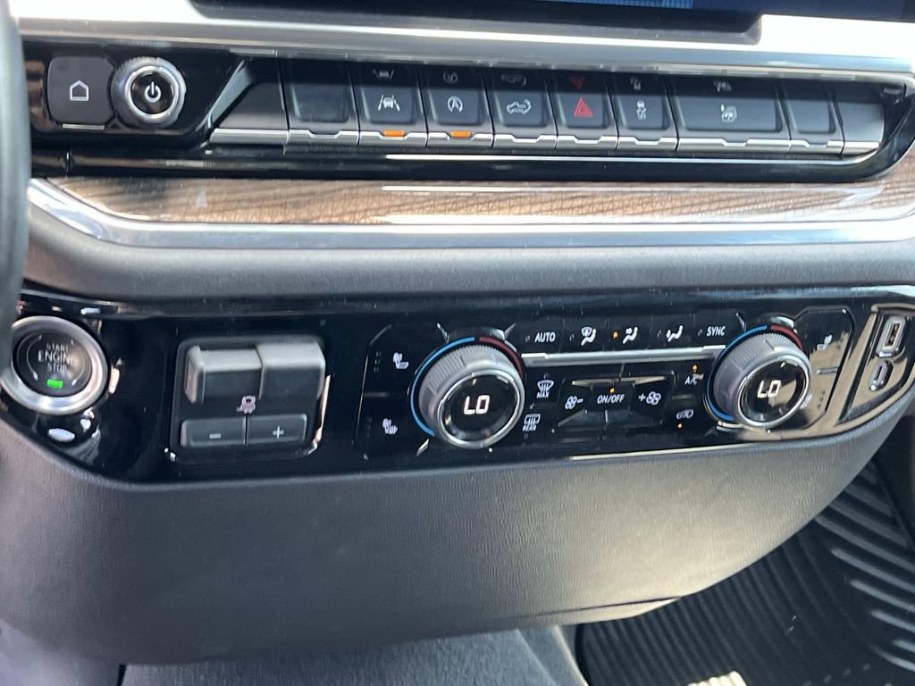 Used 2025 Chevrolet Silverado 1500 LT RWD image 31