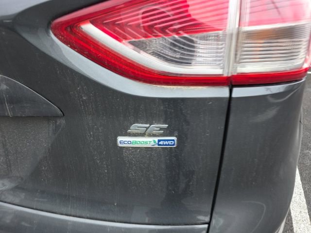 Used 2016 Ford Escape SE image 15