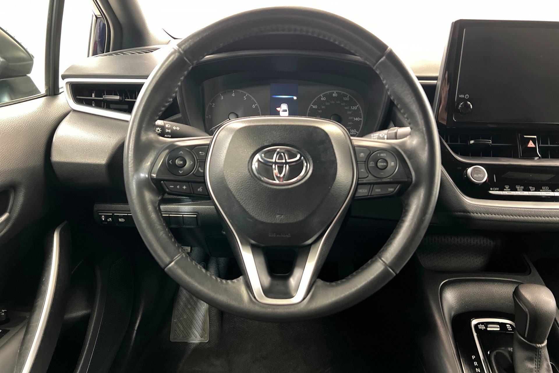Used 2024 Toyota Corolla SE FWD image 13