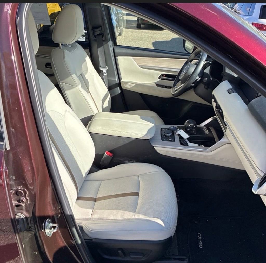 Used 2024 MAZDA CX-90 3.3 Turbo w/ Premium Plus Pkg image 7
