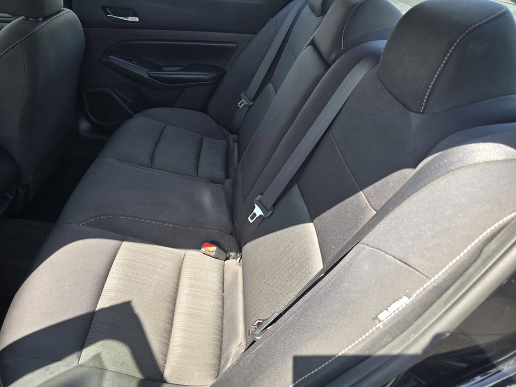 Used 2022 Nissan Altima 2.5 S FWD image 11