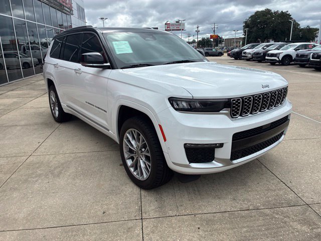 Used 2022 Jeep Grand Cherokee L Summit w/ Advanced Protech Group IV AWD/4WD image 3