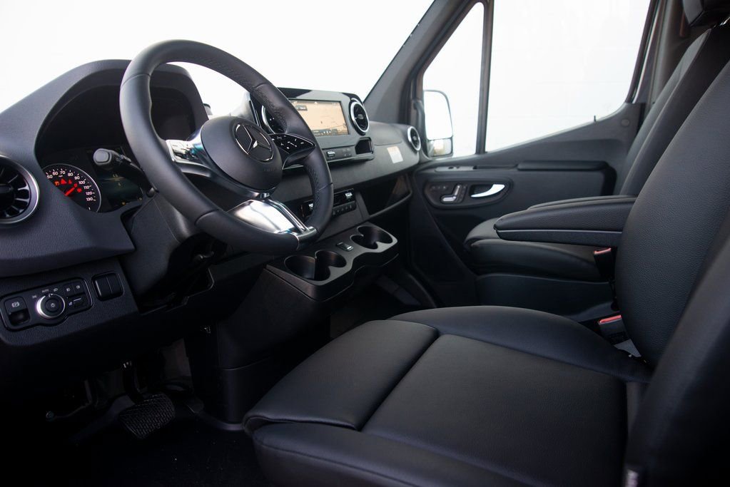 New 2025 Mercedes-Benz Sprinter 2500 image 24