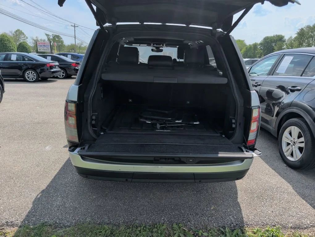 Used 2017 Land Rover Range Rover HSE AWD/4WD image 20