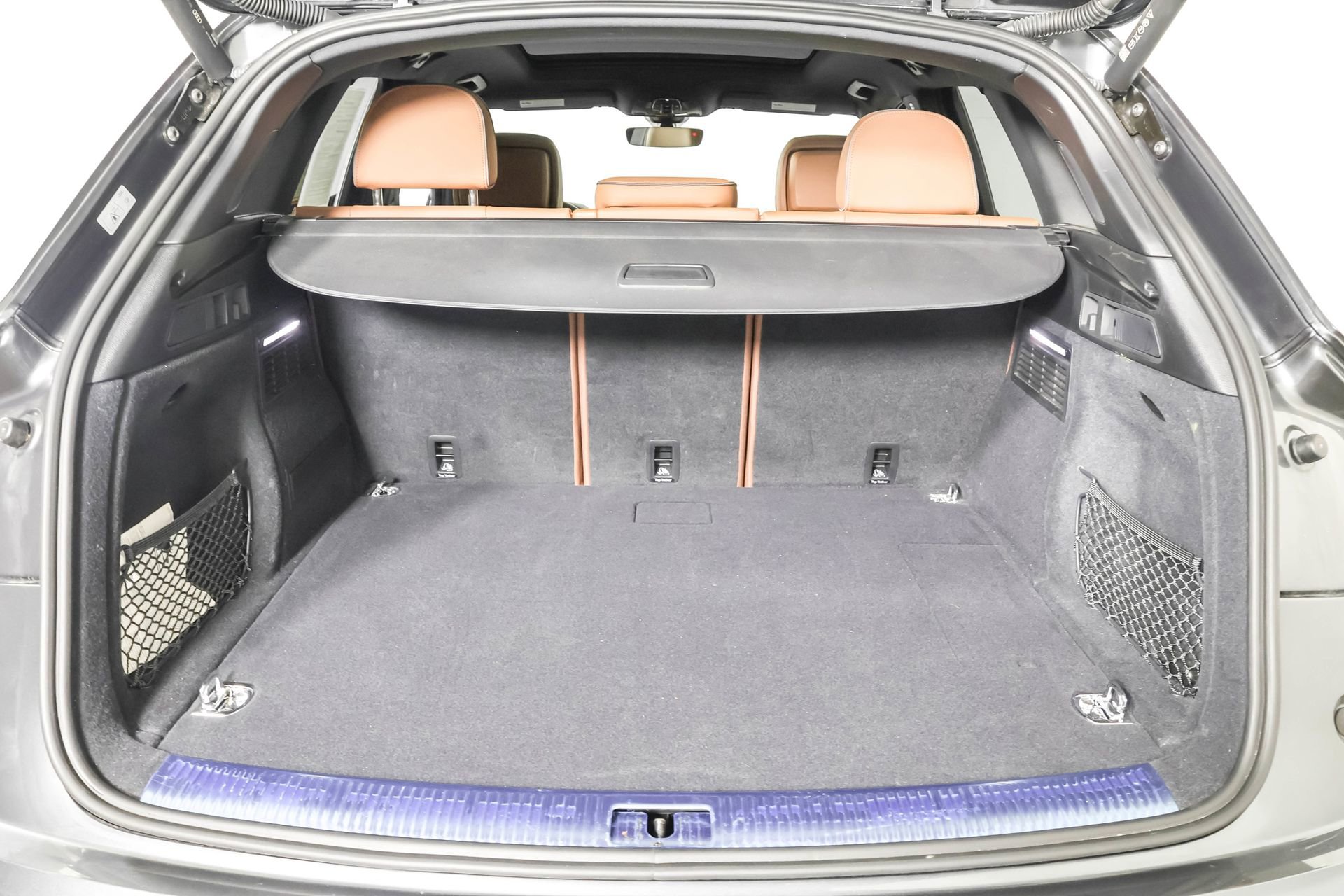 Used 2023 Audi Q5 e Premium Plus w/ Premium Plus Package image 43