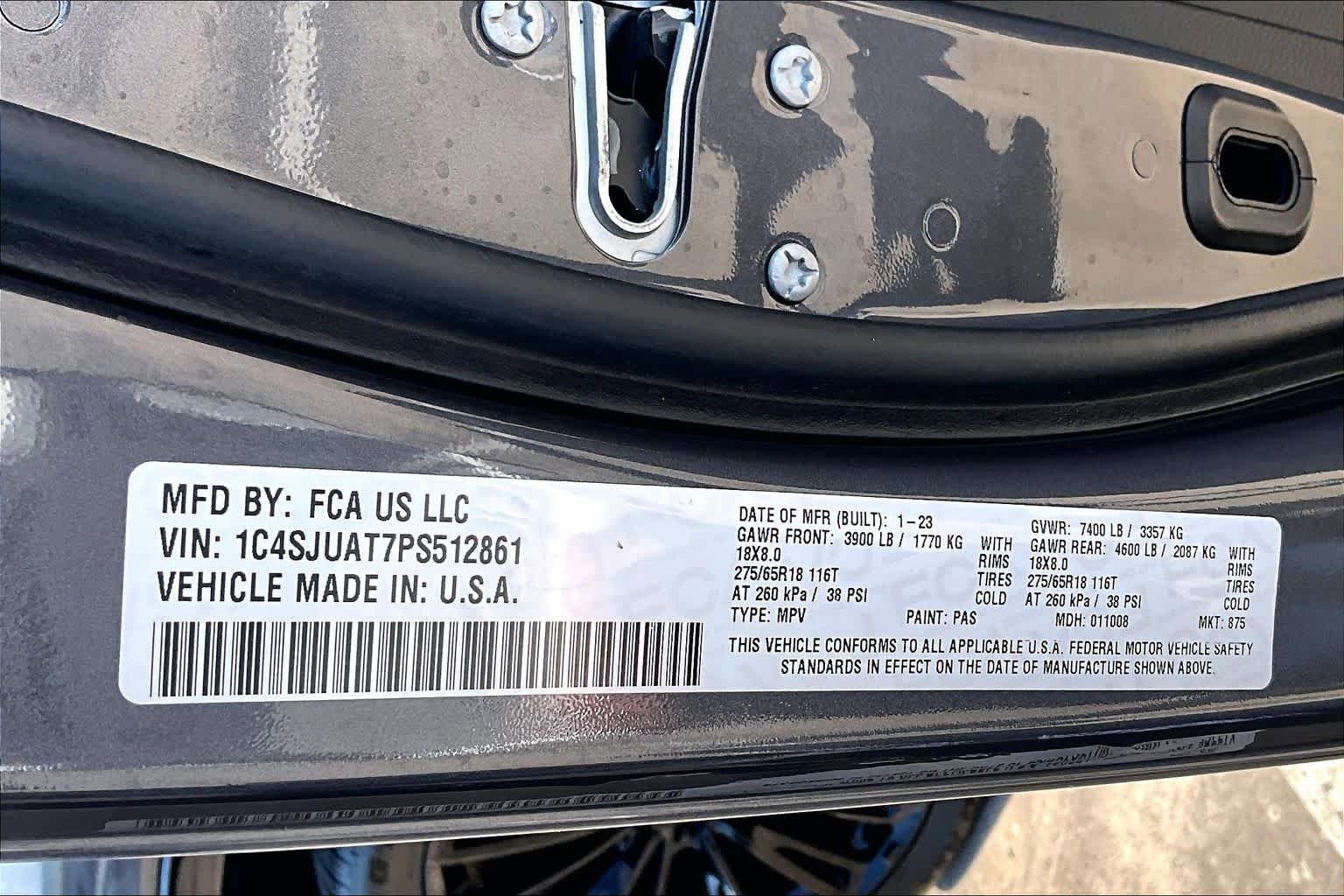 Used 2023 Jeep Wagoneer 2WD image 54
