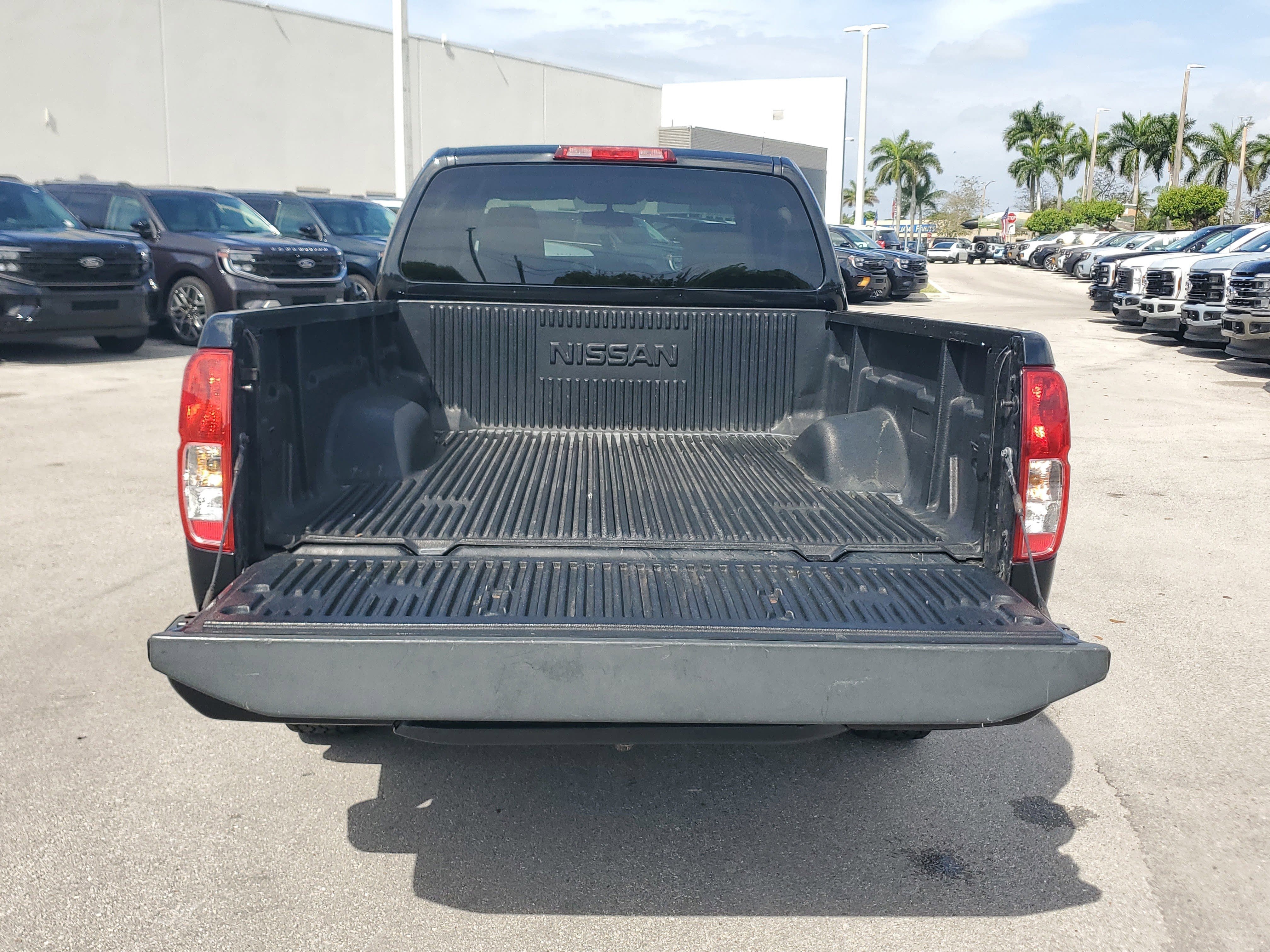 Used 2019 Nissan Frontier S image 26