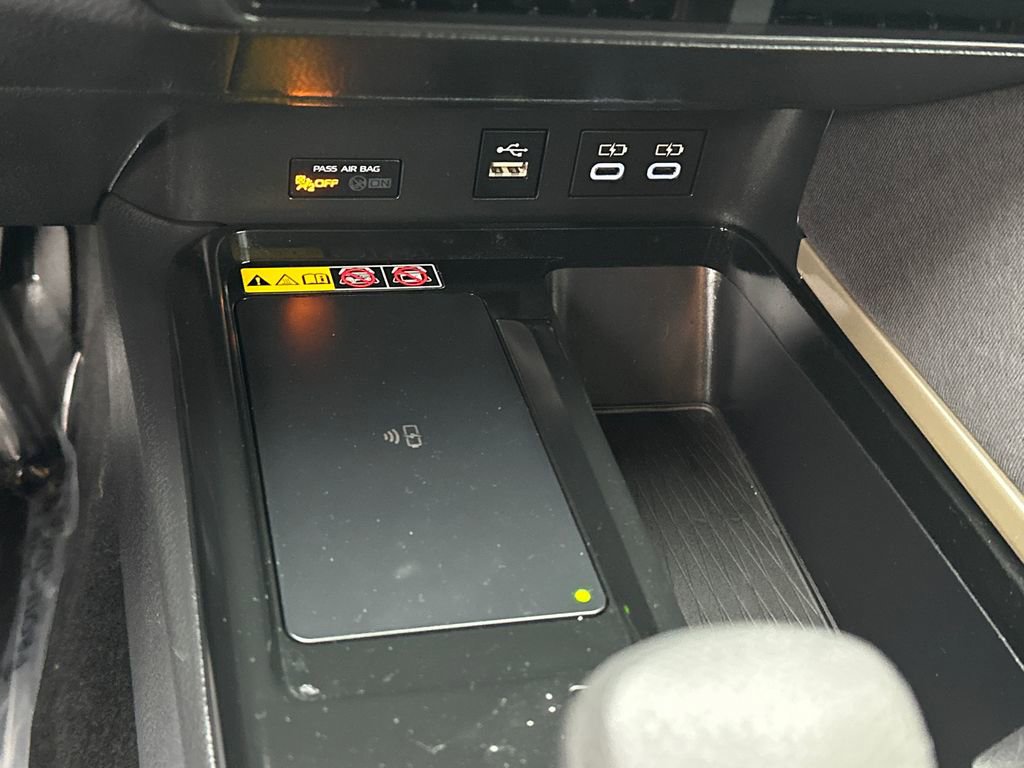 Certified 2025 Toyota Camry LE image 28