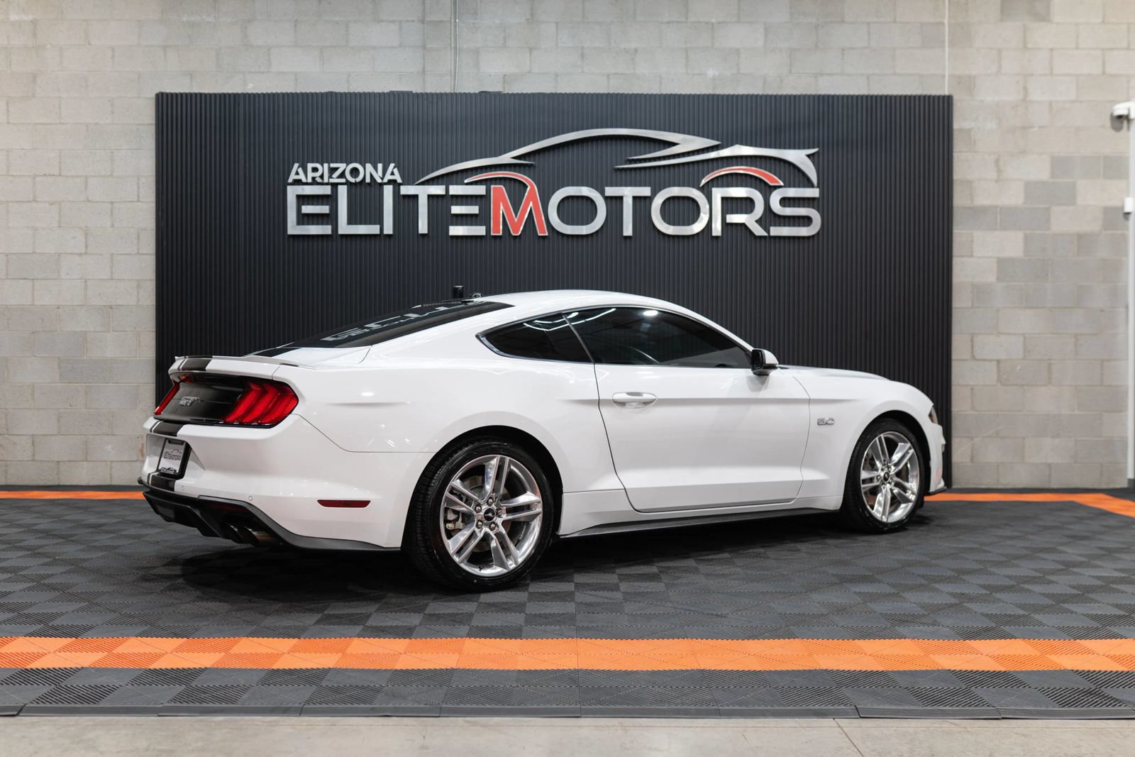 Used 2020 Ford Mustang GT Premium w/ Equipment Group 401A RWD image 15