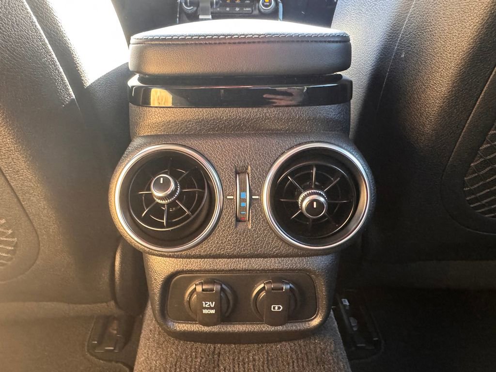 Used 2019 Kia Stinger Premium image 28