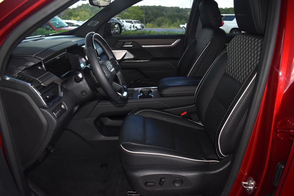 Used 2024 GMC Acadia Denali w/ Super Cruise Package FWD image 4