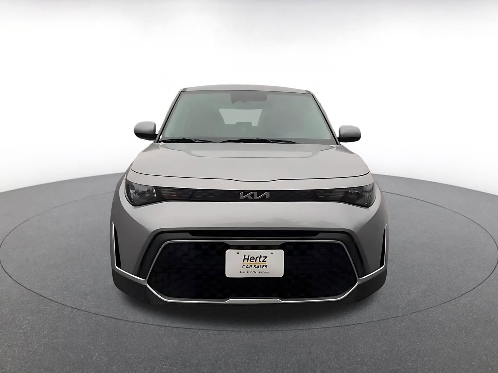 Used 2025 Kia Soul LX w/ LX Technology Package FWD image 4