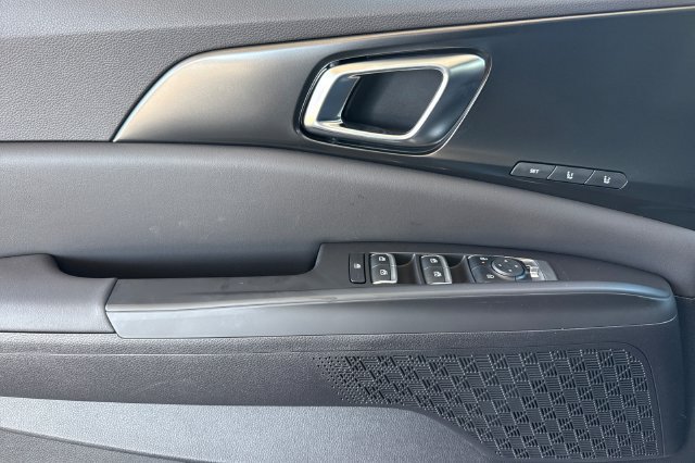 New 2027 Kia Carnival SX FWD image 12