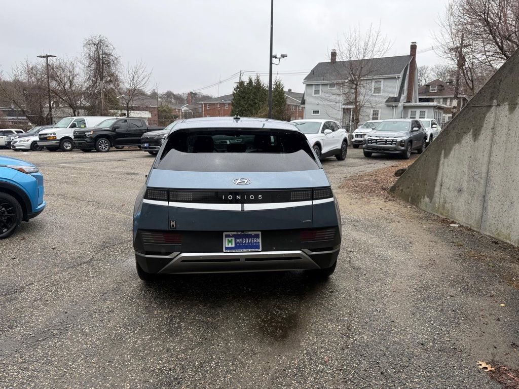 Used 2024 Hyundai Ioniq 5 SEL image 4