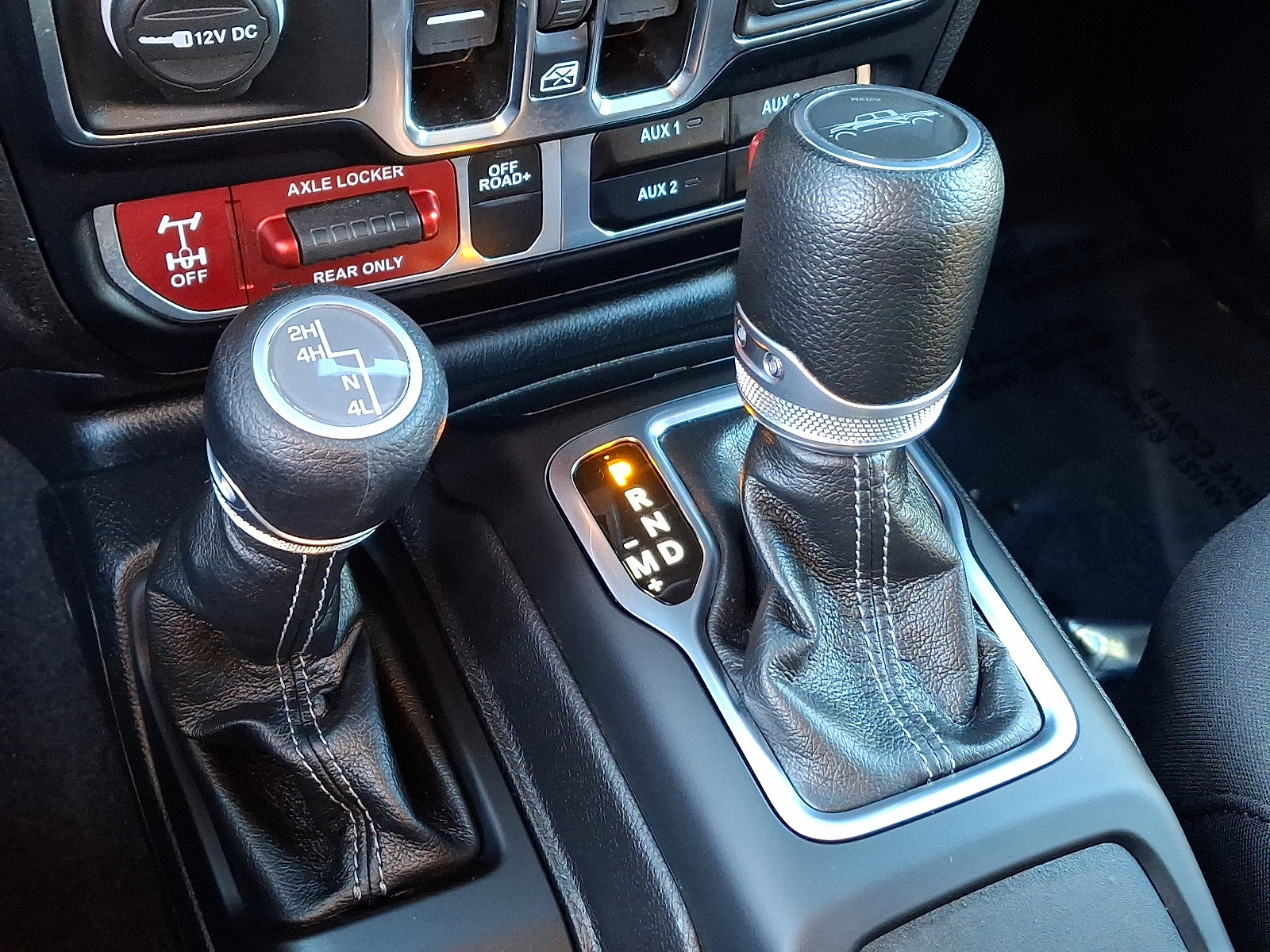 Used 2024 Jeep Gladiator Mojave image 14