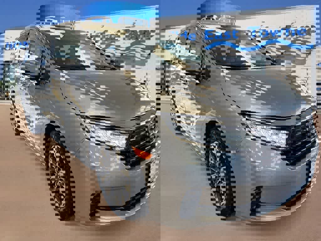 Certified 2023 Honda Odyssey EX-L image 2