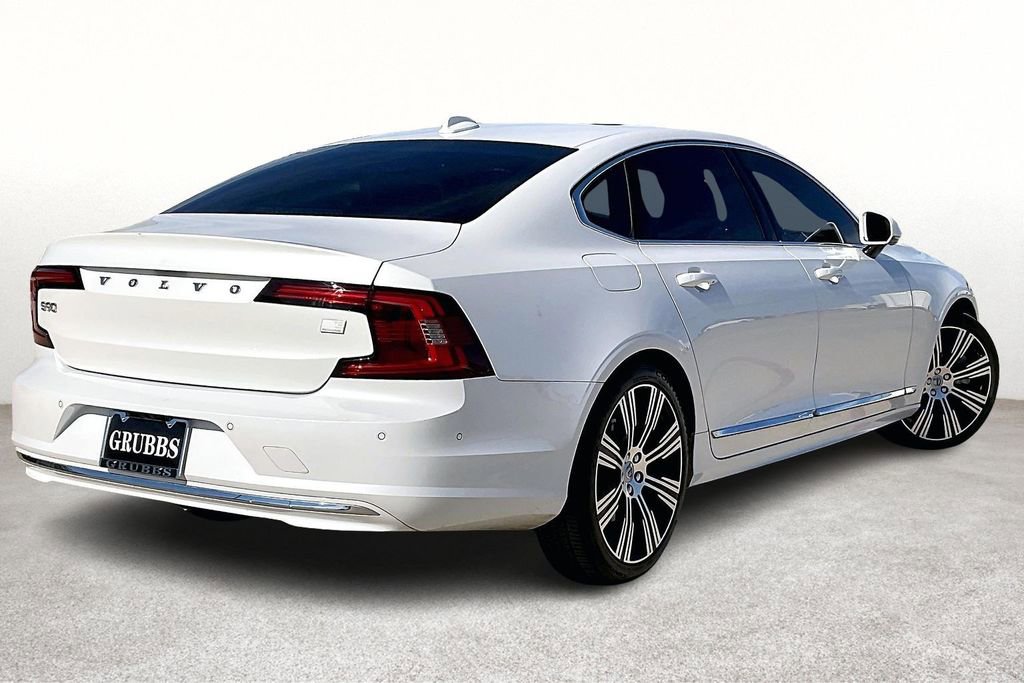 Certified 2023 Volvo S90 T8 Ultimate image 2