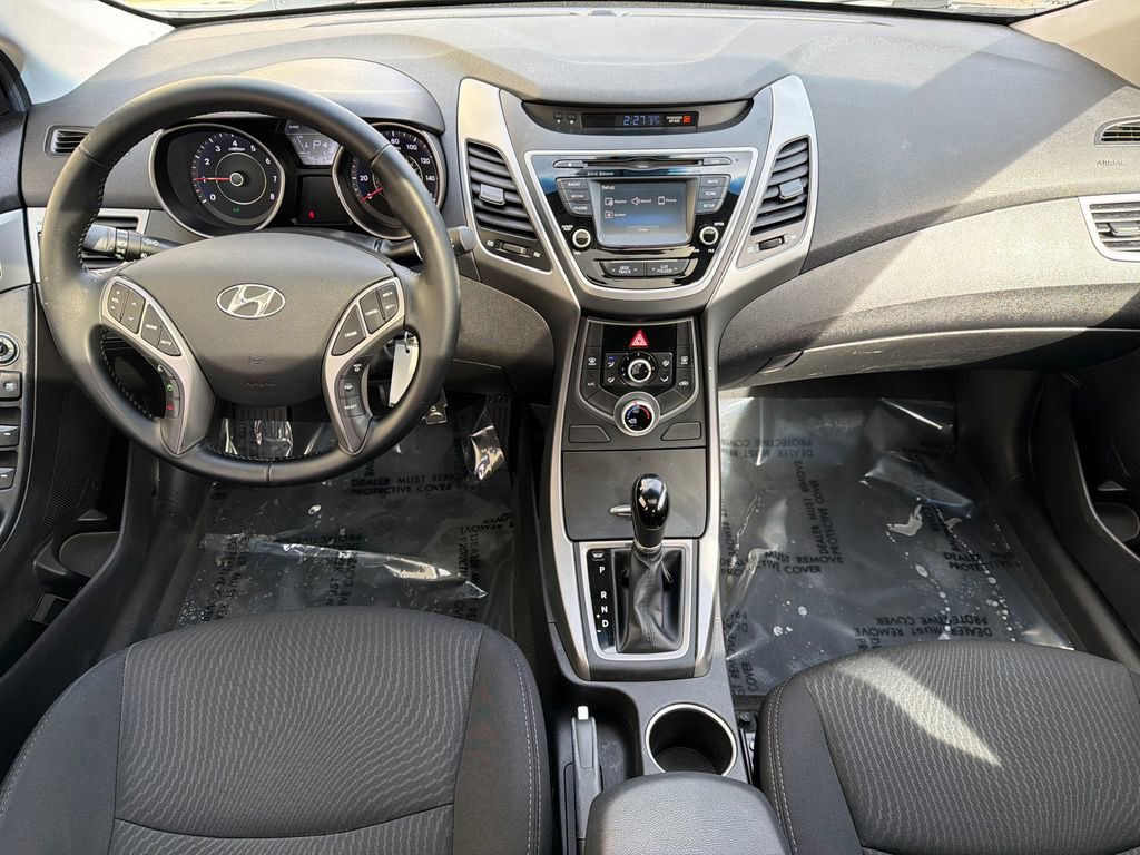 Used 2015 Hyundai Elantra SE w/ Option Group 03 image 15