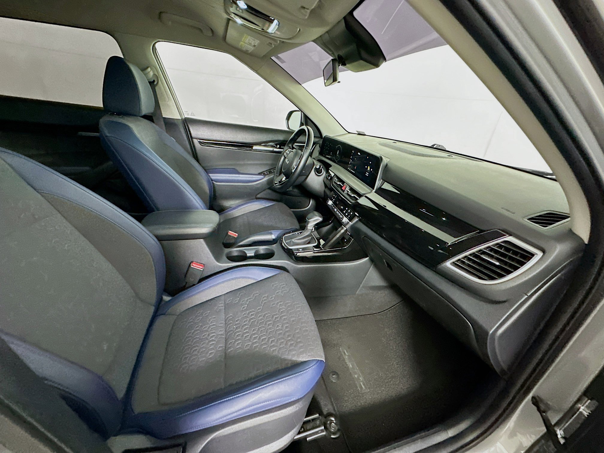 Used 2024 Kia Seltos S image 30