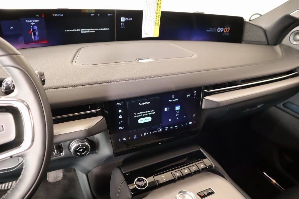 New 2025 Lincoln Navigator Reserve w/ Jet Appearance Package image 5