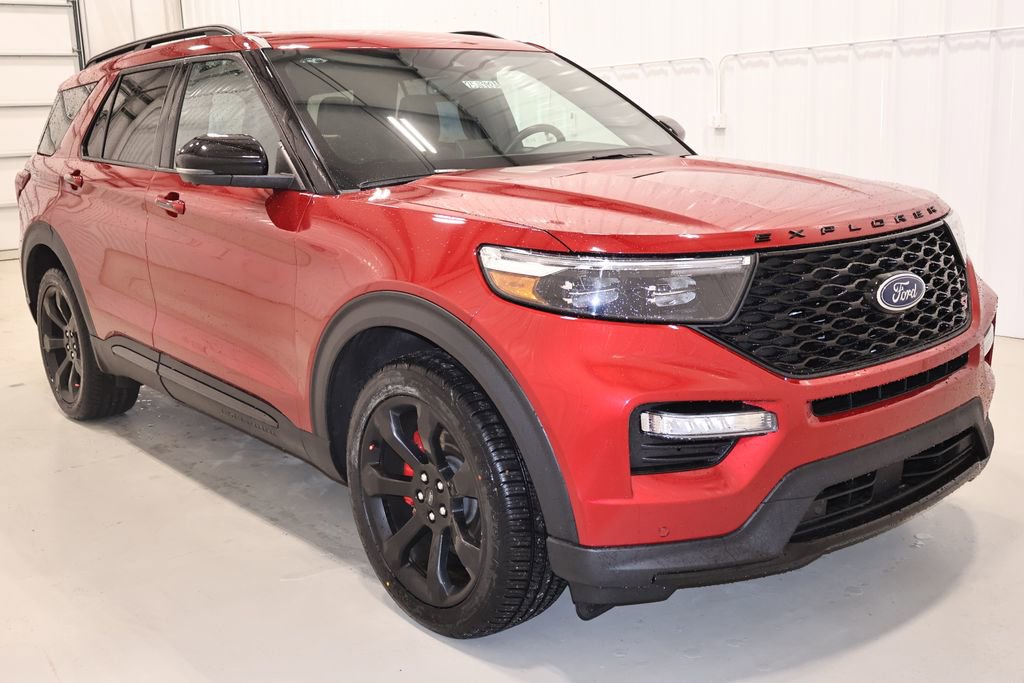 Certified 2023 Ford Explorer ST w/ Equipment Group 401A image 4