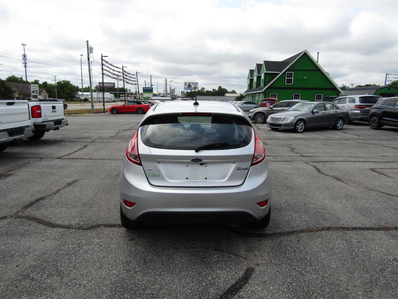 Used 2019 Ford Fiesta SE w/ Equipment Group 201A FWD image 6