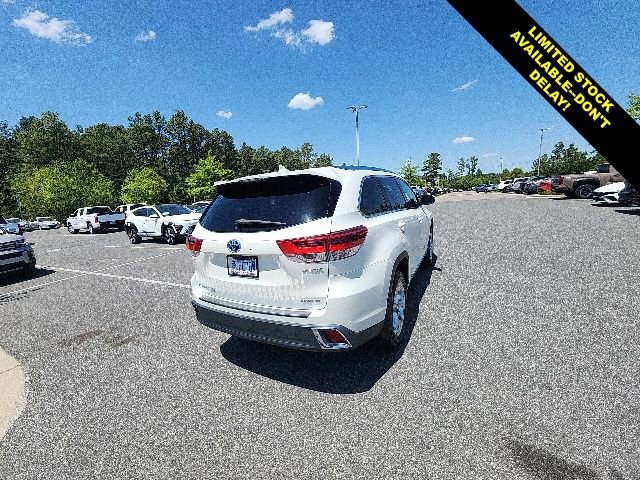 Used 2019 Toyota Highlander Limited AWD/4WD image 12