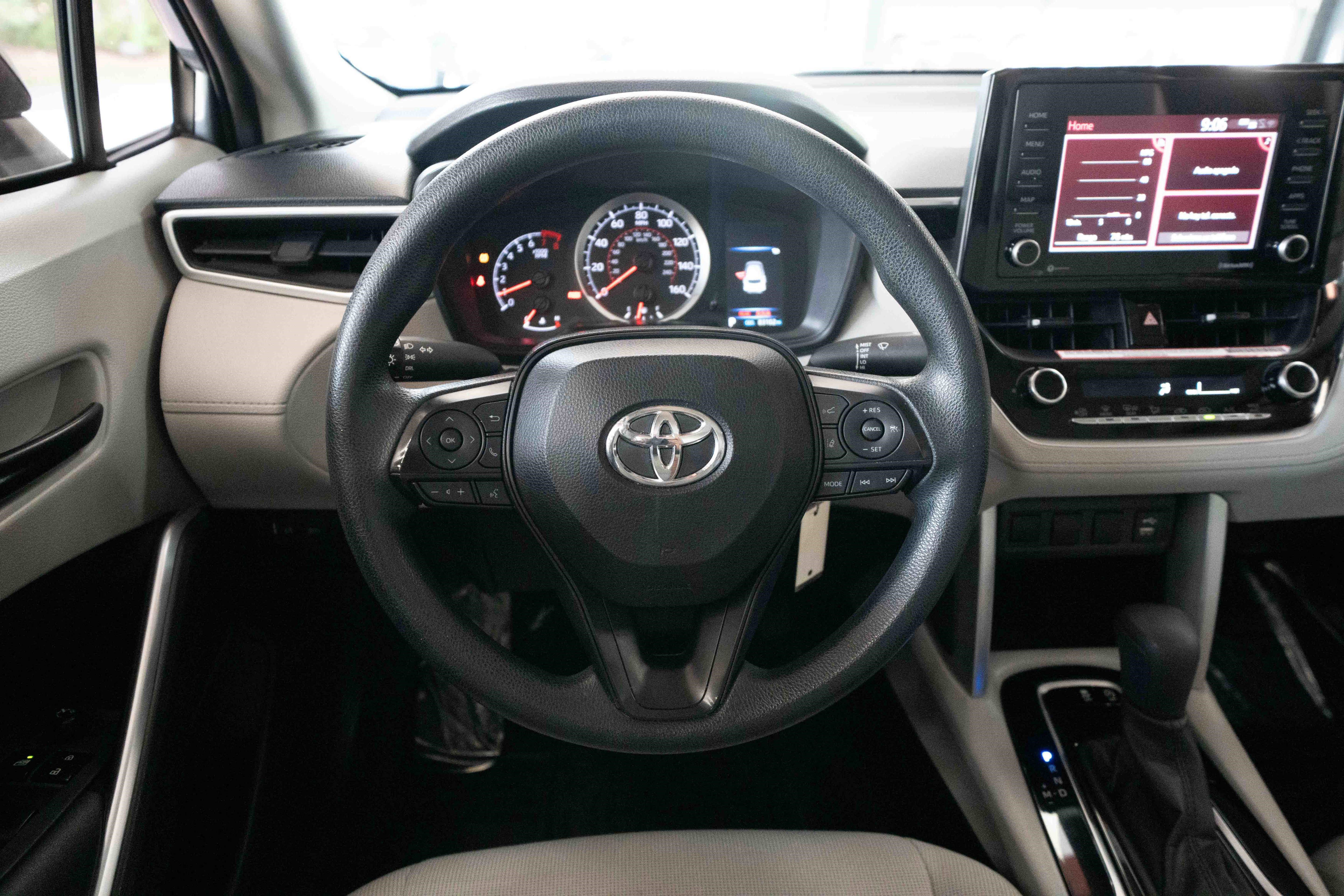 Used 2022 Toyota Corolla Cross L FWD image 21