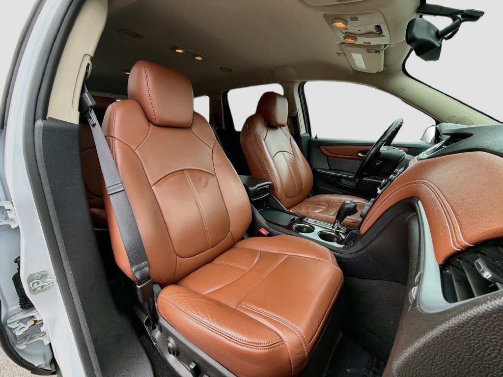 Used 2017 Chevrolet Traverse LT AWD/4WD image 15
