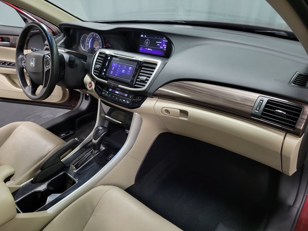 Used 2016 Honda Accord EX-L image 32