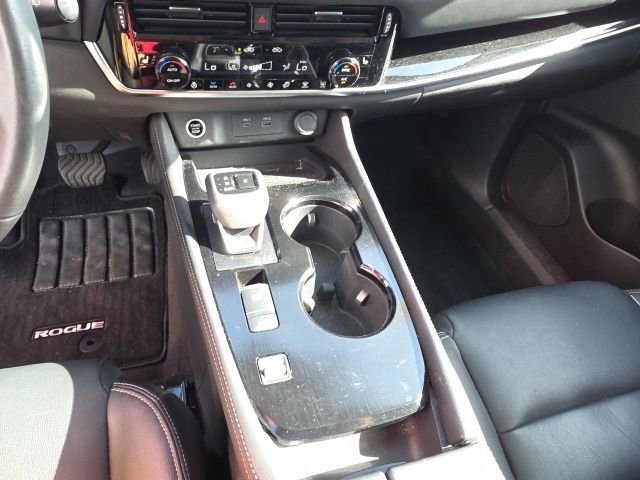 Used 2023 Nissan Rogue SL w/ SL Premium Package image 19