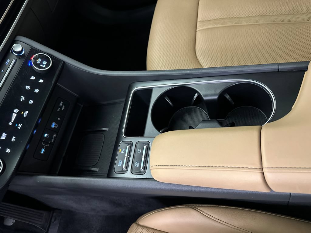 Used 2025 Hyundai Sonata Limited FWD image 31