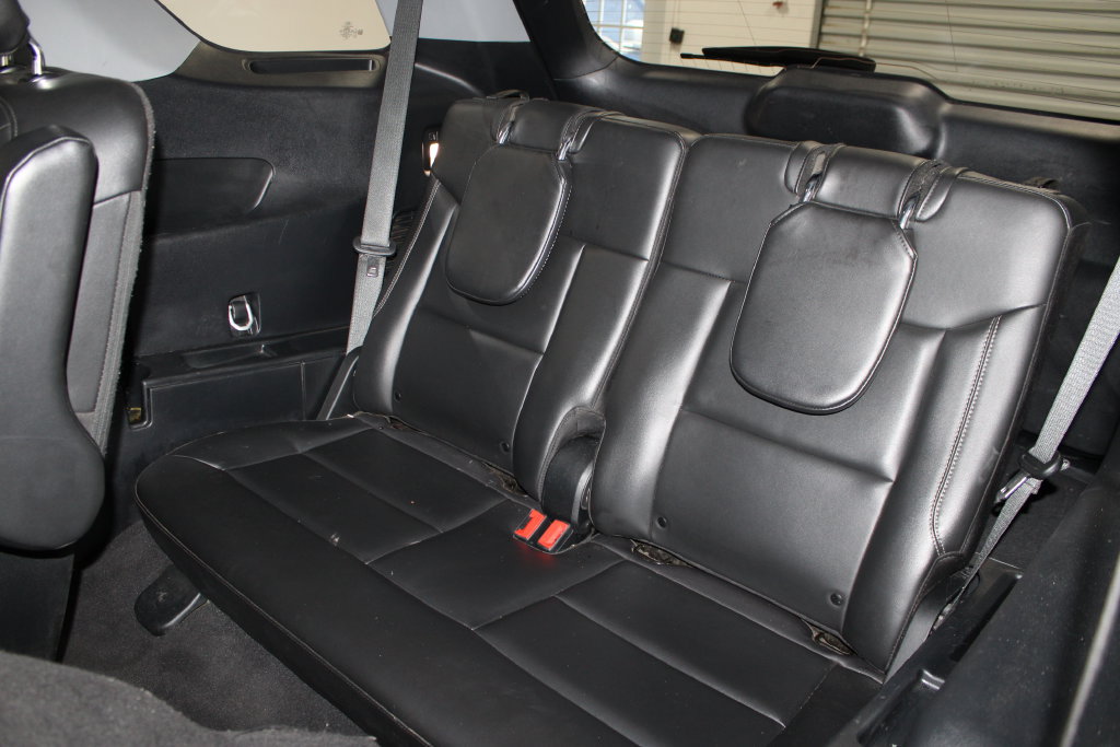 Used 2023 Ford Explorer XLT w/ Equipment Group 202A RWD image 42