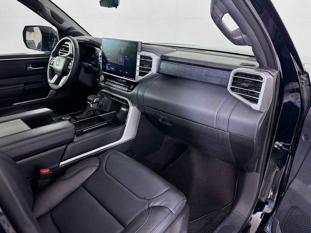 Certified 2024 Toyota Sequoia Platinum AWD/4WD image 31