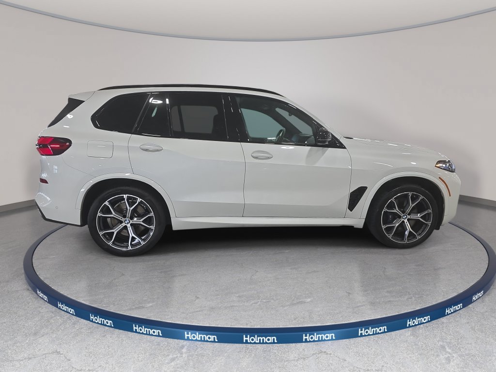 Certified 2026 BMW X5 M60i AWD/4WD image 4